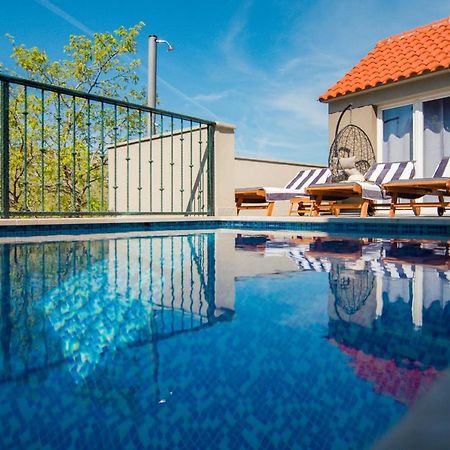 Holiday Home Moliva Donje Sitno Ngoại thất bức ảnh