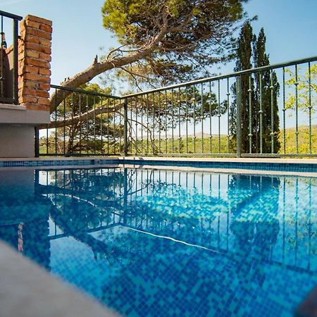 Holiday Home Moliva Donje Sitno Ngoại thất bức ảnh