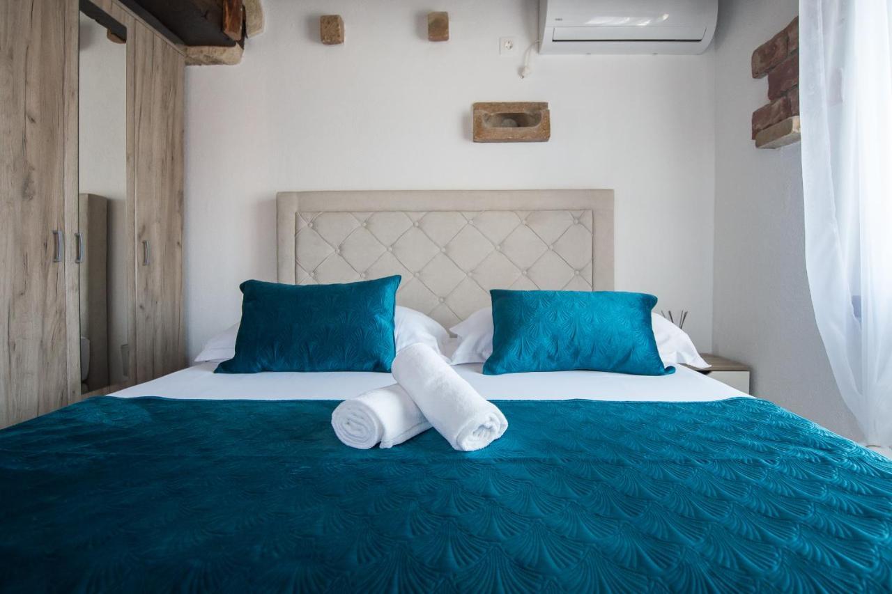 Holiday Home Moliva Donje Sitno Ngoại thất bức ảnh