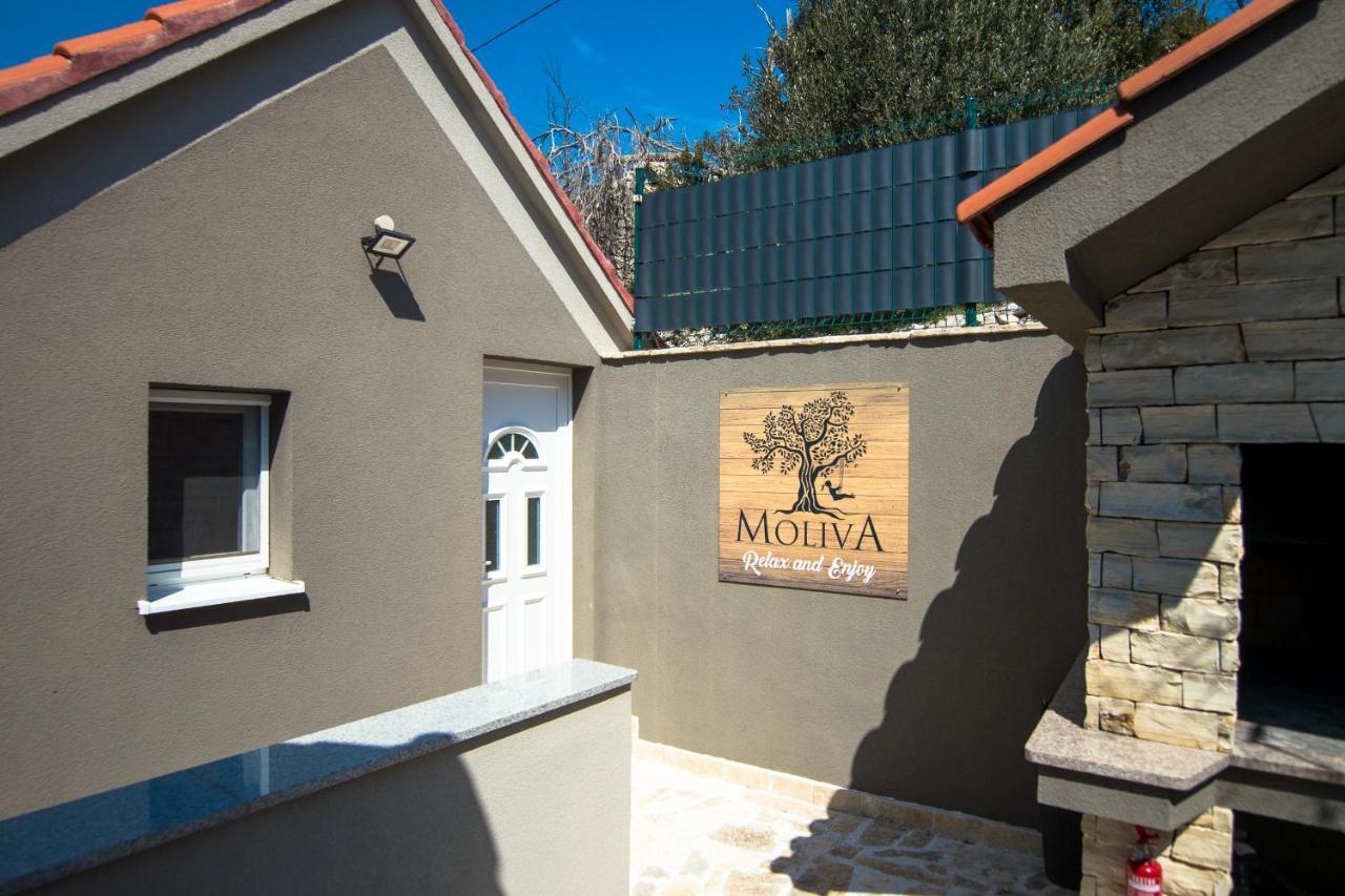 Holiday Home Moliva Donje Sitno Ngoại thất bức ảnh