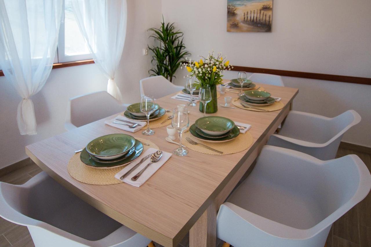 Holiday Home Moliva Donje Sitno Ngoại thất bức ảnh