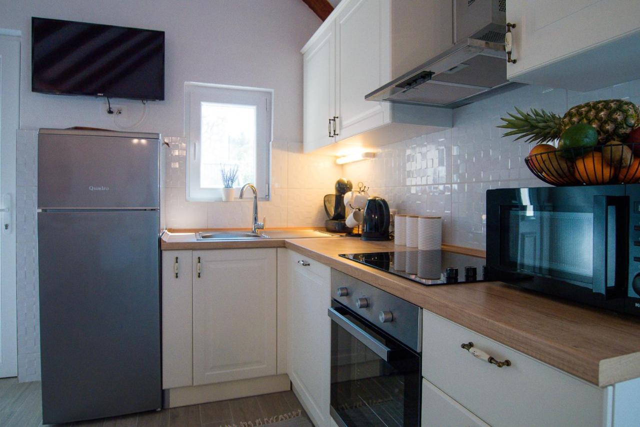 Holiday Home Moliva Donje Sitno Ngoại thất bức ảnh