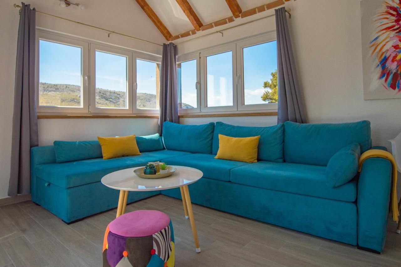 Holiday Home Moliva Donje Sitno Ngoại thất bức ảnh