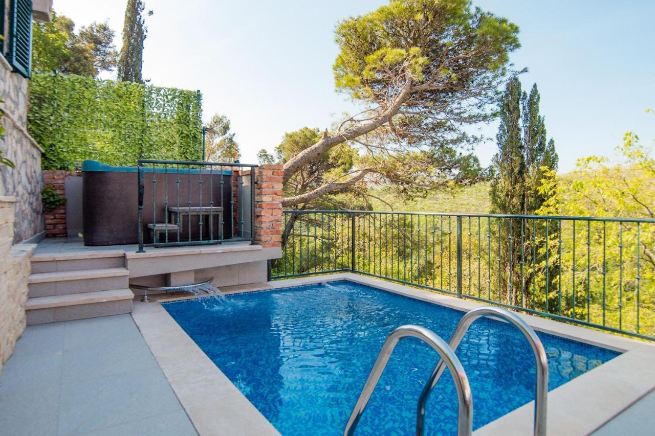 Holiday Home Moliva Donje Sitno Ngoại thất bức ảnh